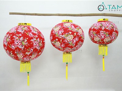 Lồng đèn vải đỏ in họa tiết Vintage thân tròn số 08